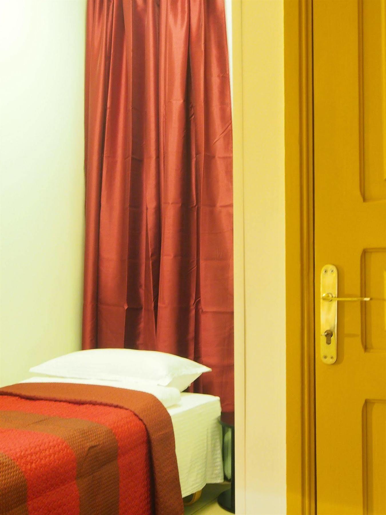 Telecom Guest Hotel VNO Eksteriør billede